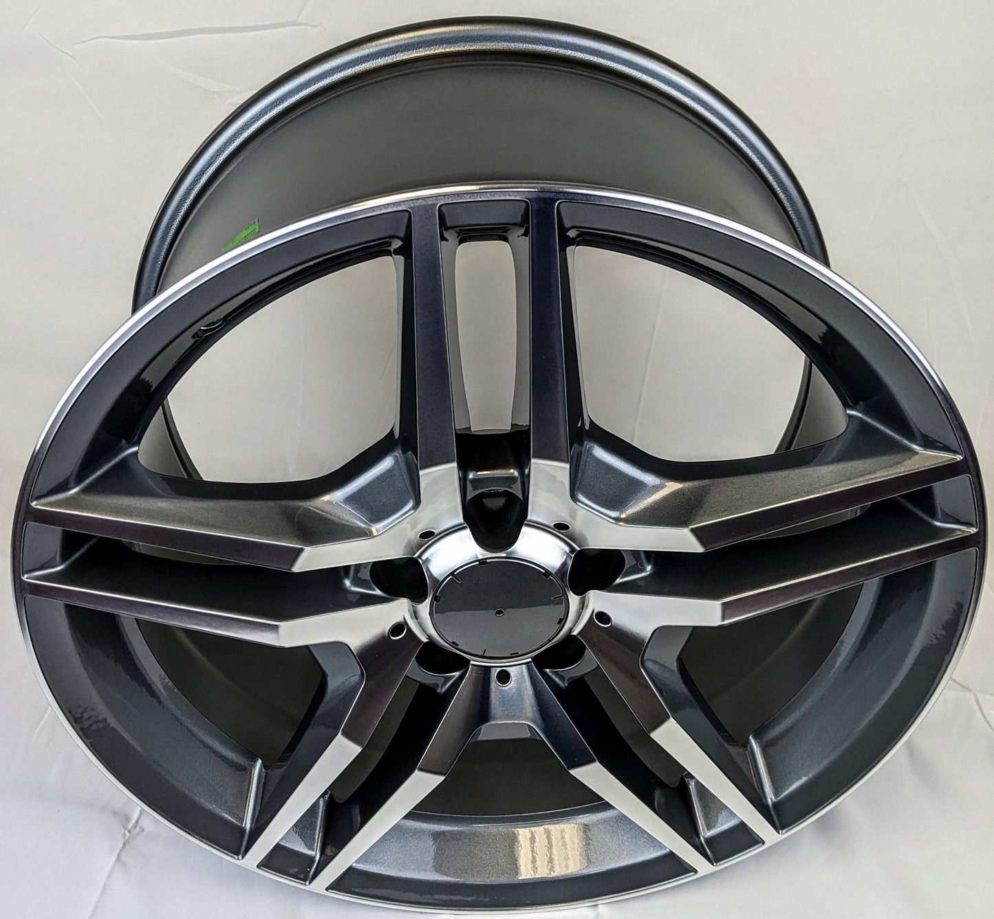 18" x 8.5" and 18" x 9.5" Gray Machined Rims