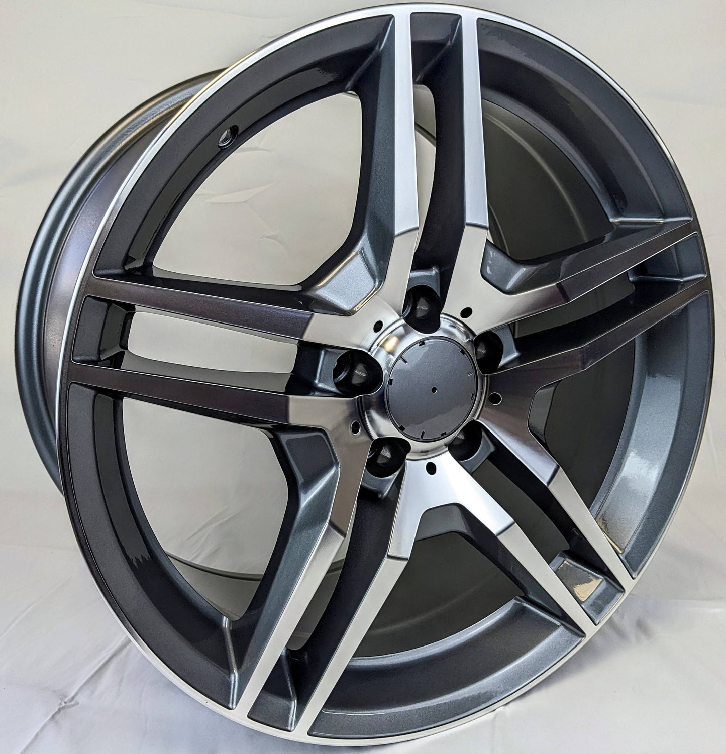 18" x 8.5" and 18" x 9.5" Gray Machined Rims