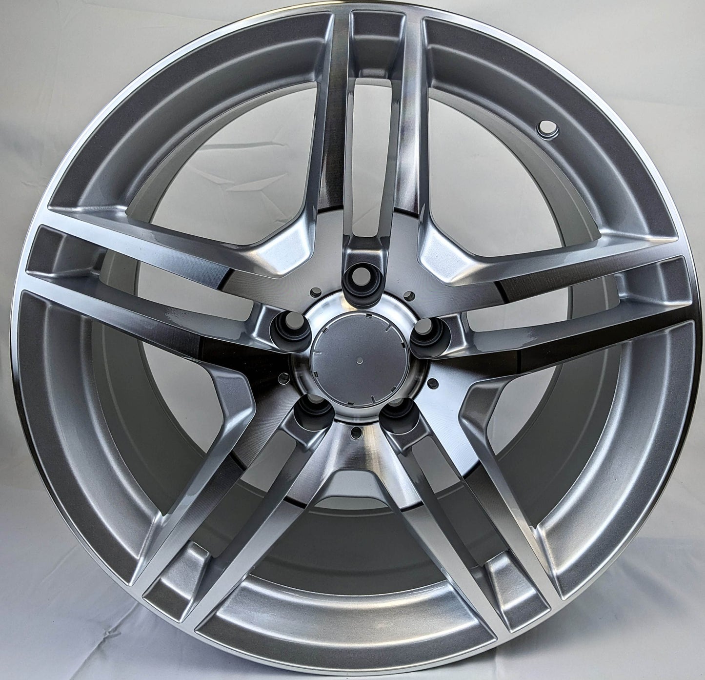 Set of 4 Wheels 18" x 8.5" and 18" x 9.5" Silver Machined Rims