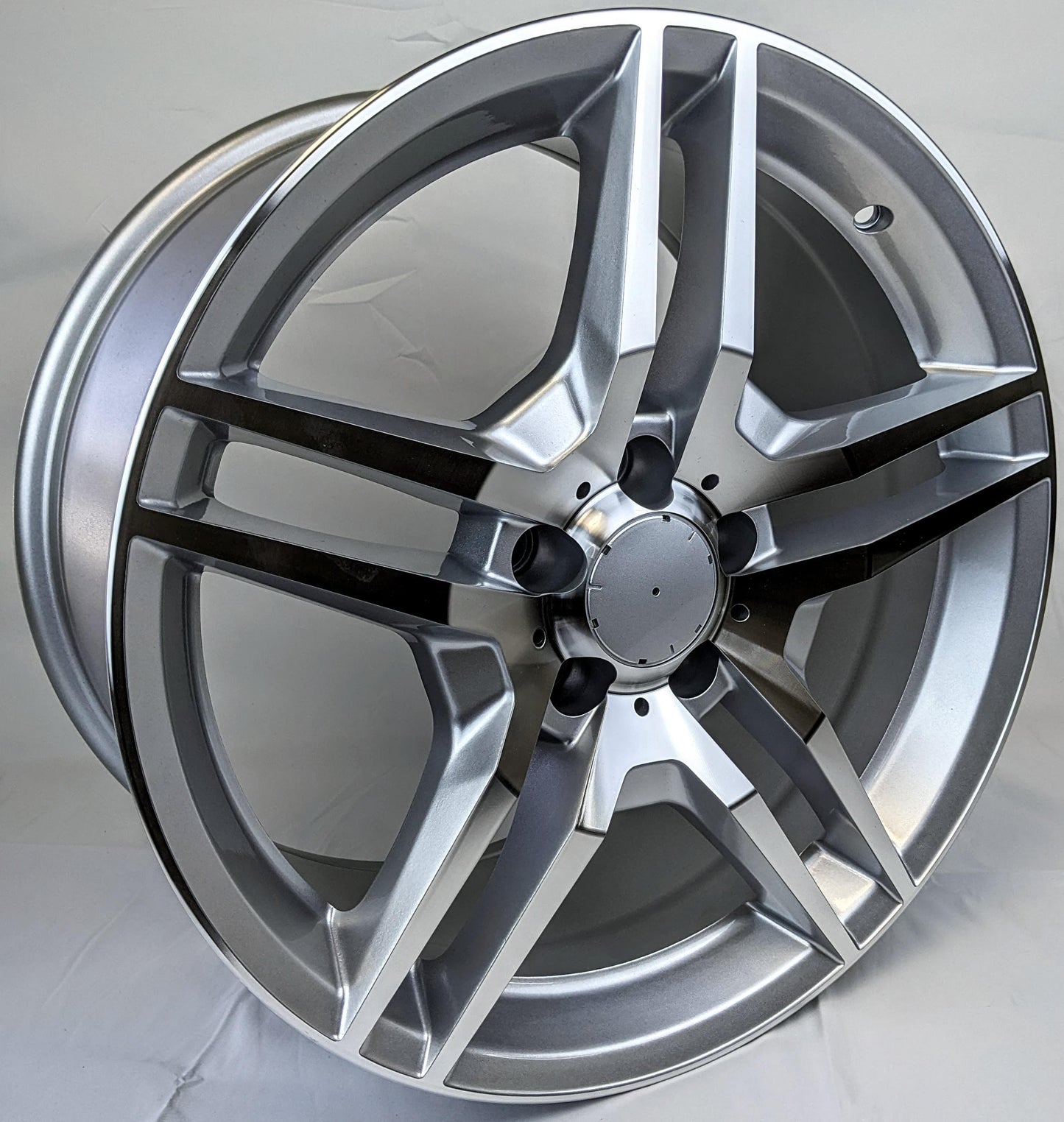 Set of 4 Wheels 18" x 8.5" and 18" x 9.5" Silver Machined Rims