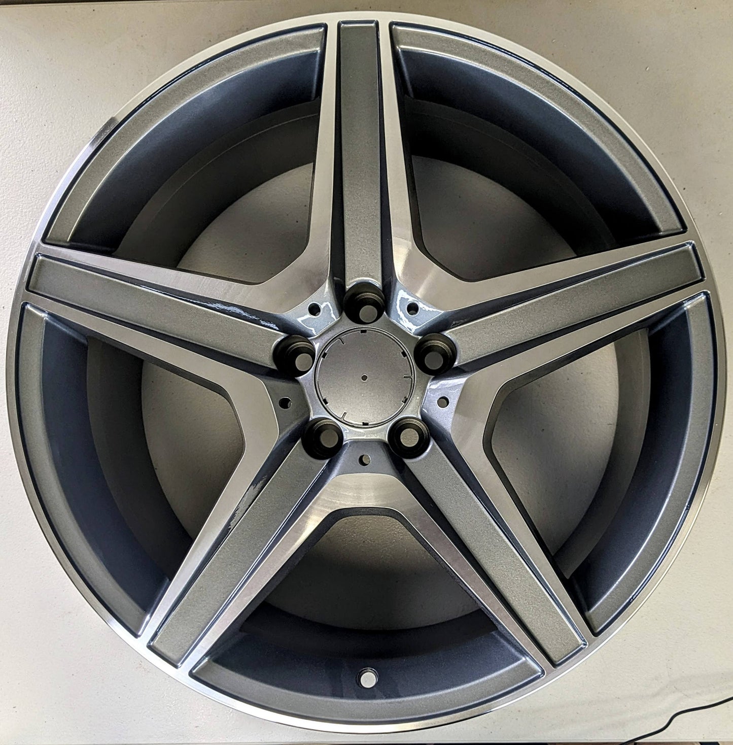 Set of 4 Wheels 19" x 8.5" and 19" x 9.5" Gunmetal Machined Wheels Rims