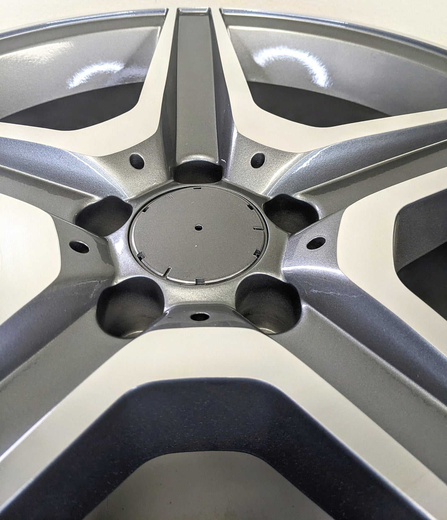 Set of 4 Wheels 19" x 8.5" and 19" x 9.5" Gunmetal Machined Wheels Rims