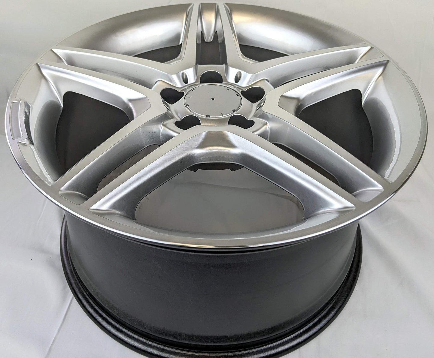 Set of 4 Wheels 18" x 8.5" and 18" x 9.5" Silver Machined Rims