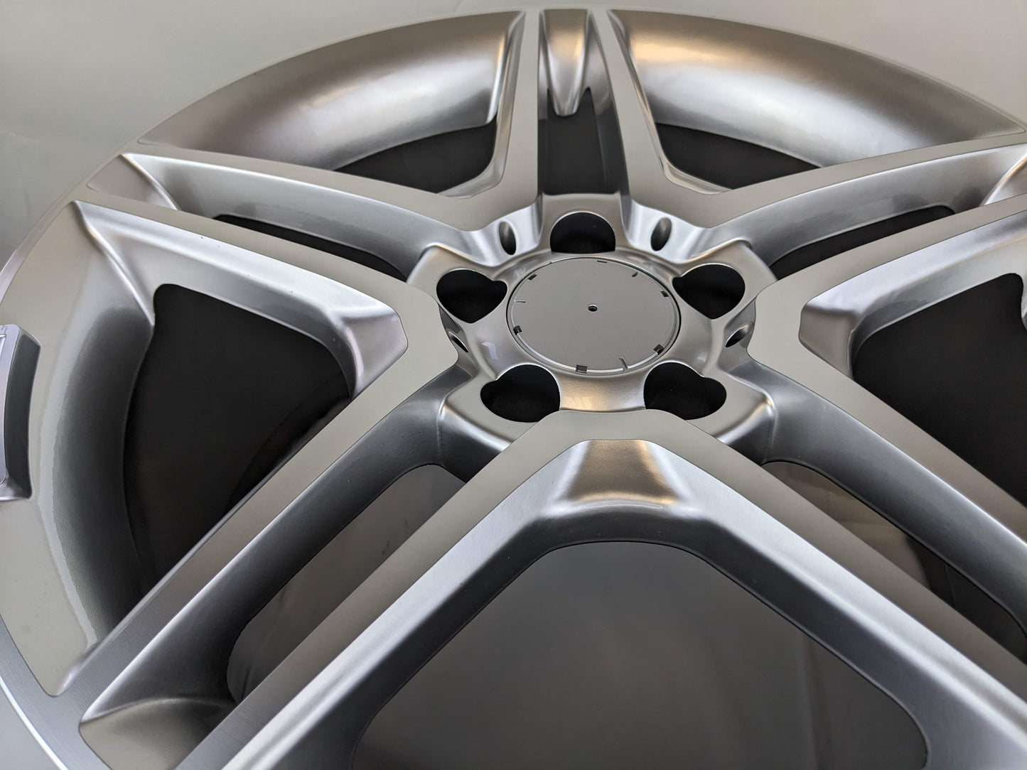 Set of 4 Wheels 18" x 8.5" and 18" x 9.5" Silver Machined Rims