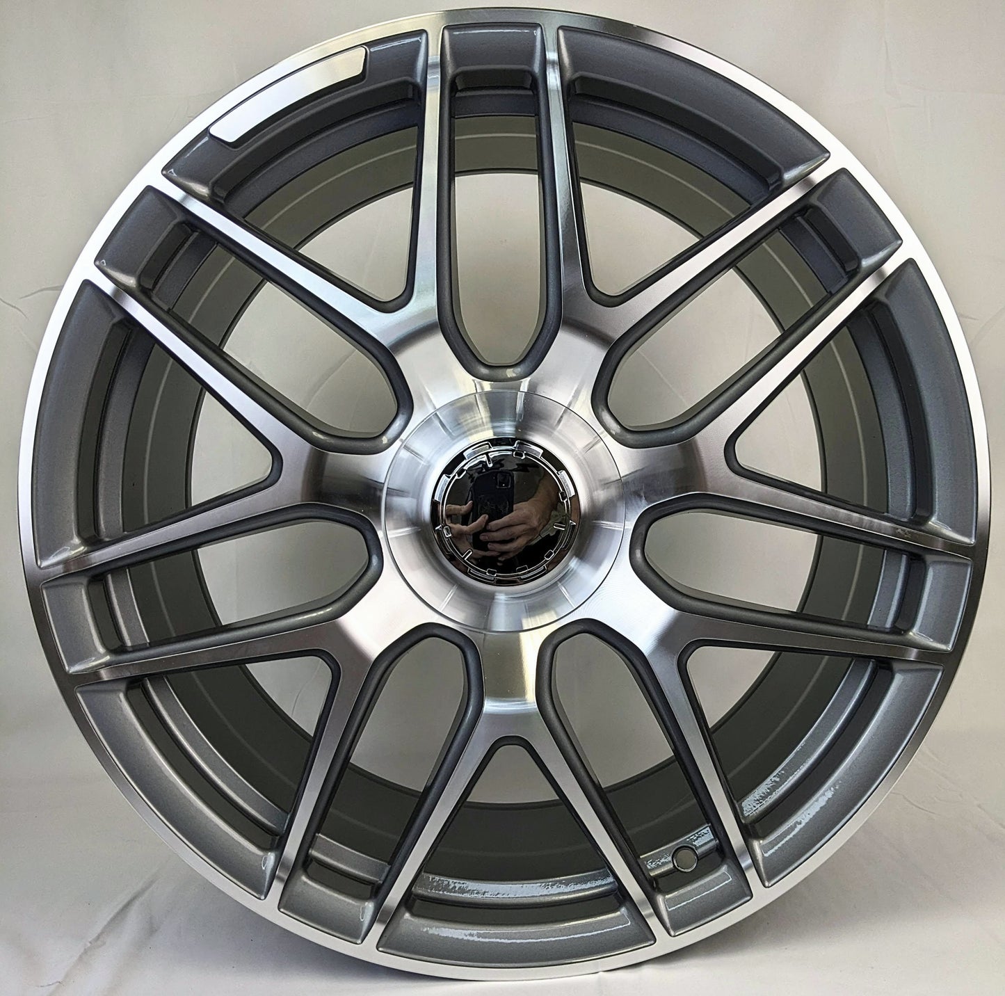 Set of 4 Wheels 20" x 8.5" and 20" x 9.5" Gray Machined Rims