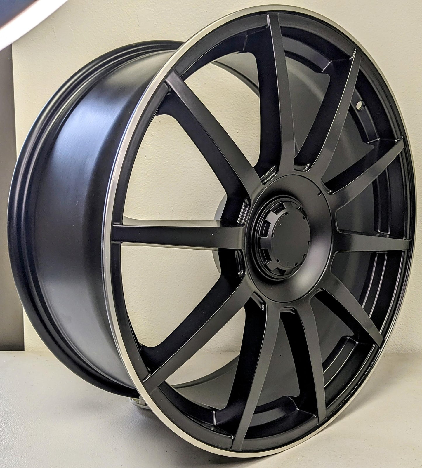 20 x 8.5/9.5 Staggered Black Machined Wheels