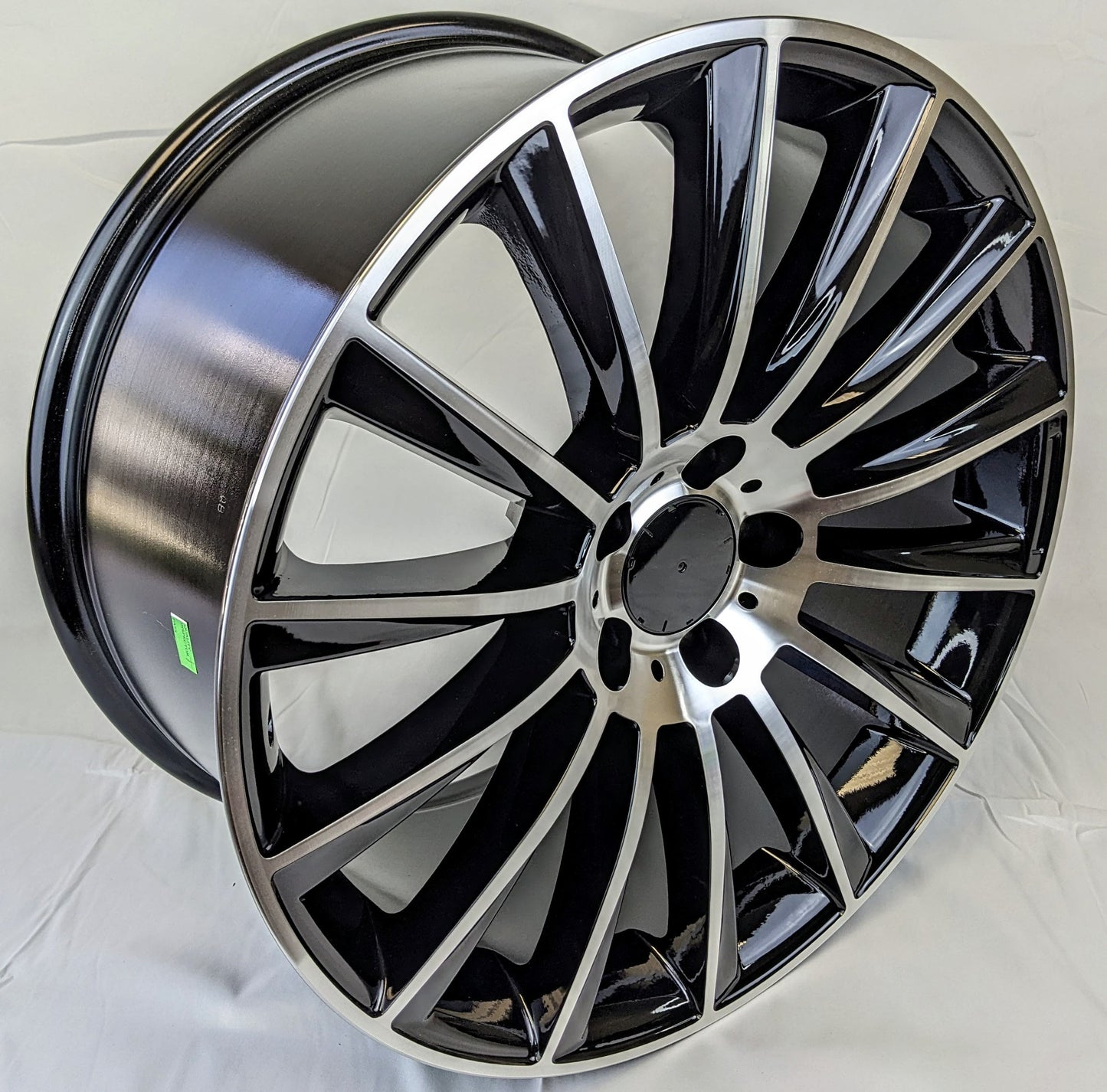 Set of 4 Wheels 18" x 8.5" and 18" x 9.5 Black Machined Rims