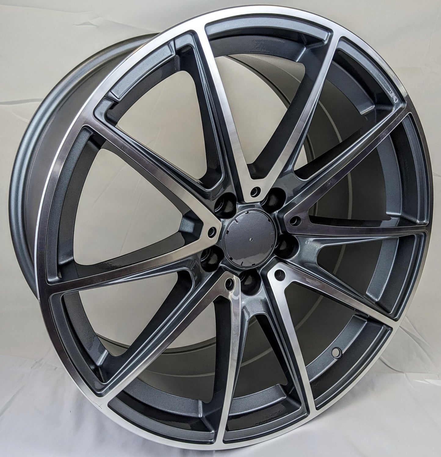 19" x 8.5" and 19" x 9.5" Gray Machined Rims