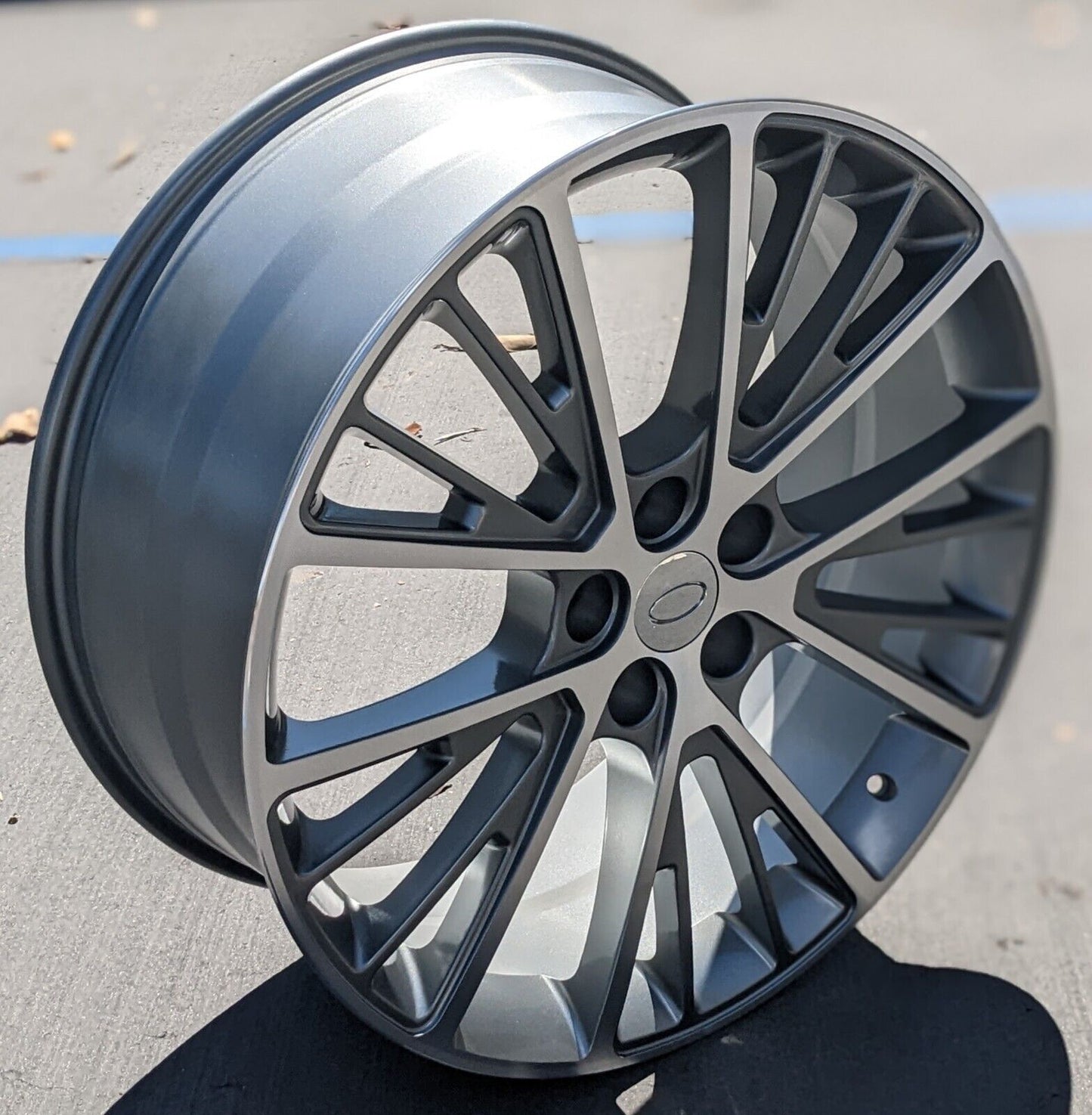 Set of 4 Wheels 22" x 9.5" Gray Machined Rims