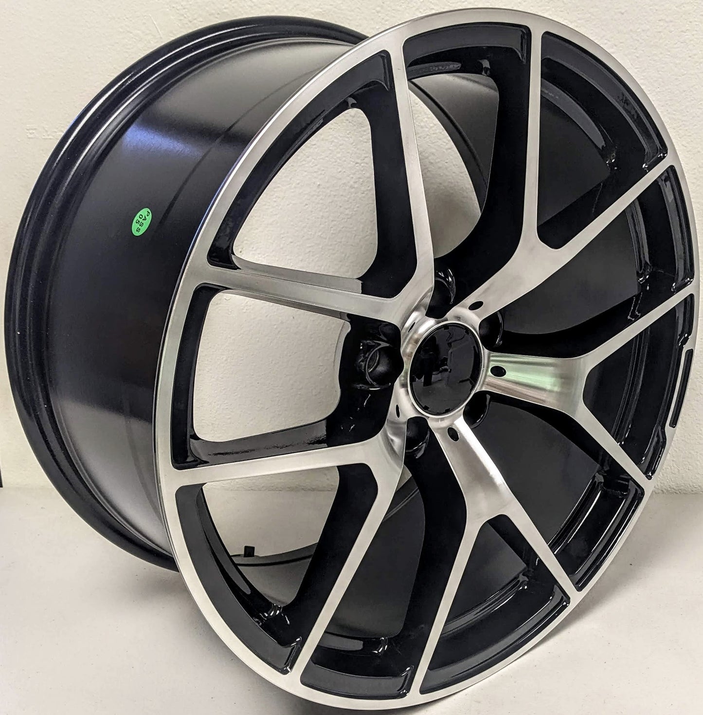 Set of 4 Wheels 20" x 8.5" and 20" x 9.5" Black Machined Rims