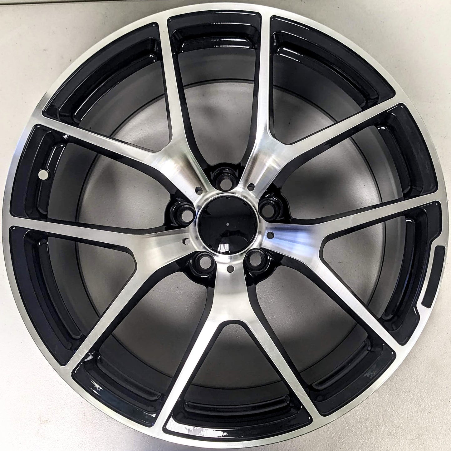 Set of 4 Wheels 20" x 8.5" and 20" x 9.5" Black Machined Rims